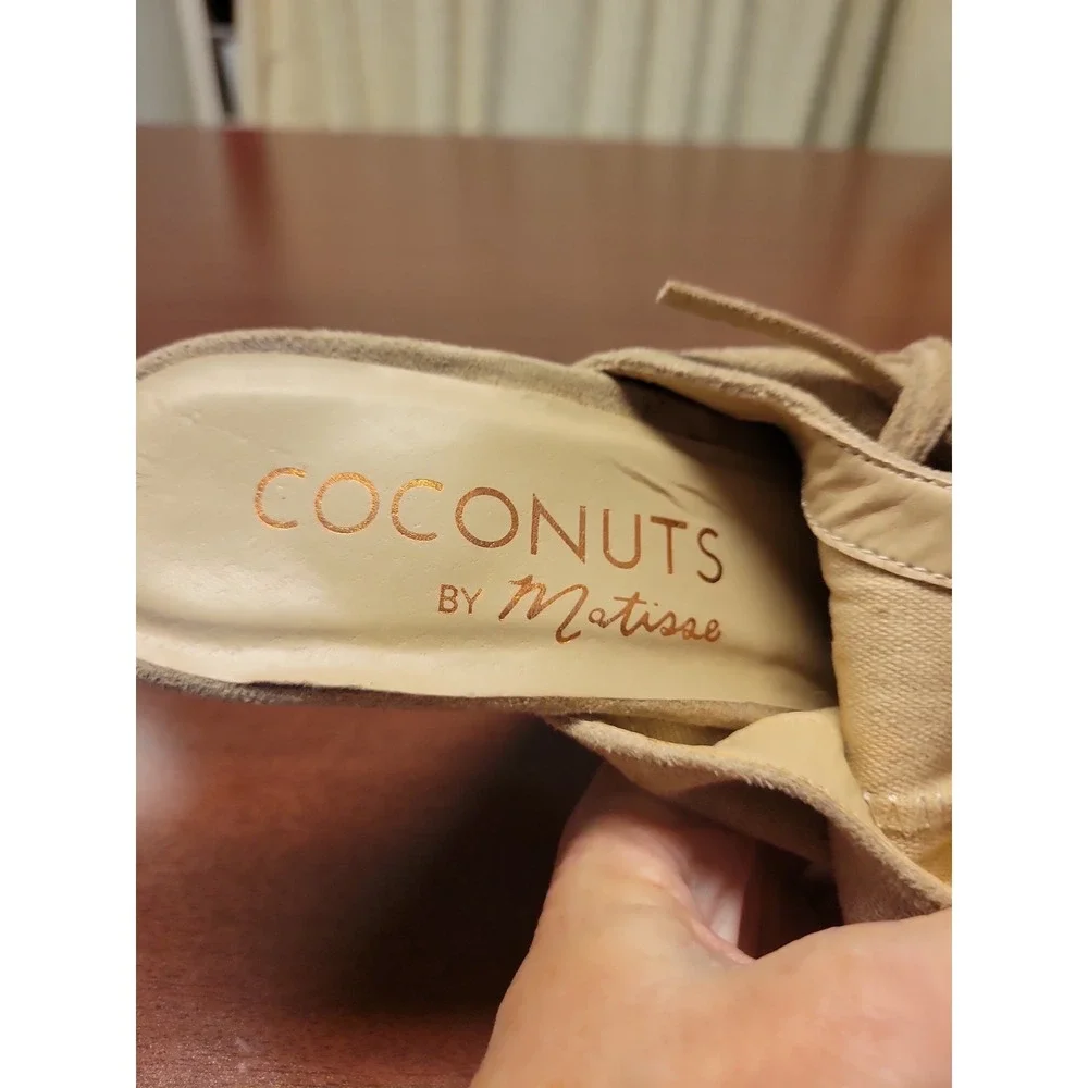 Coconuts Matisse style skye fringe wedge size 7.5 Bohemian, Casual Looks Western
